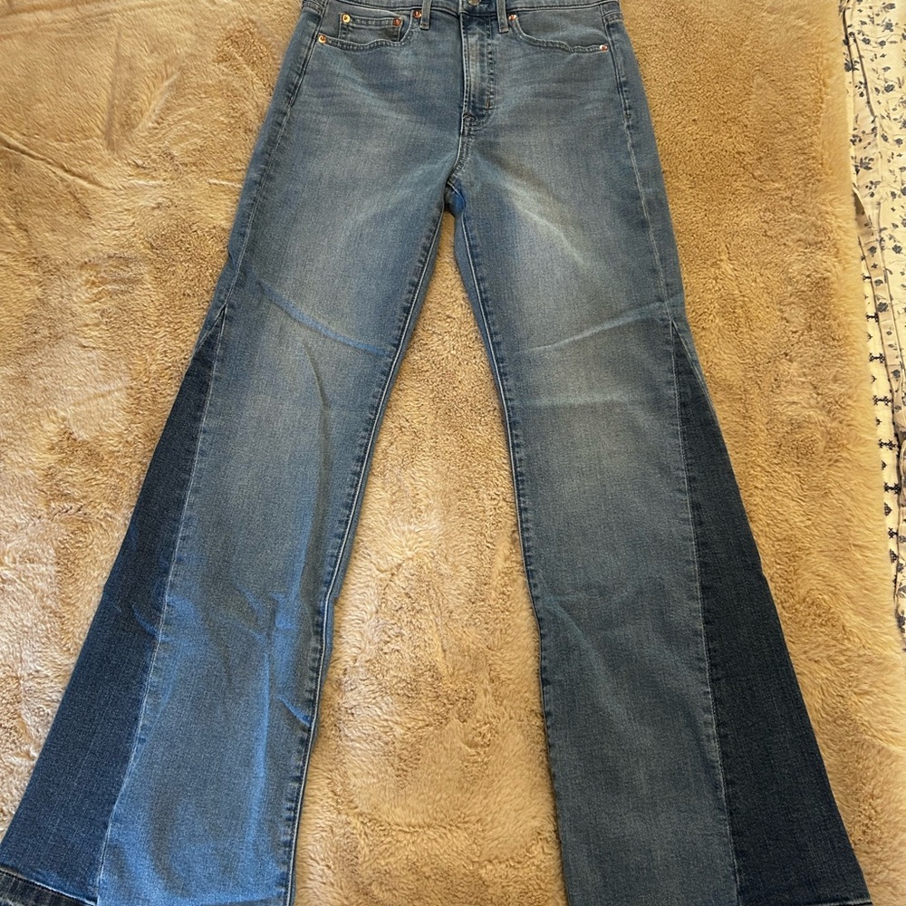GAP Two-Tone Blue Flare Jeans with Dark Side Panels
